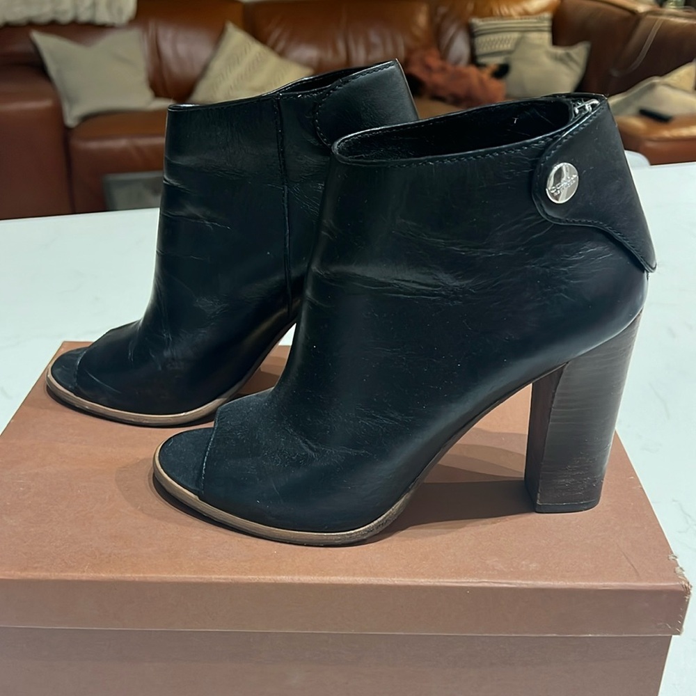 Coach labelle new calf open toed bootie